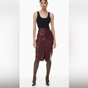 ARITZIA Babaton Pegu Vegan Leather Skirt, Size 2 Burgundy!